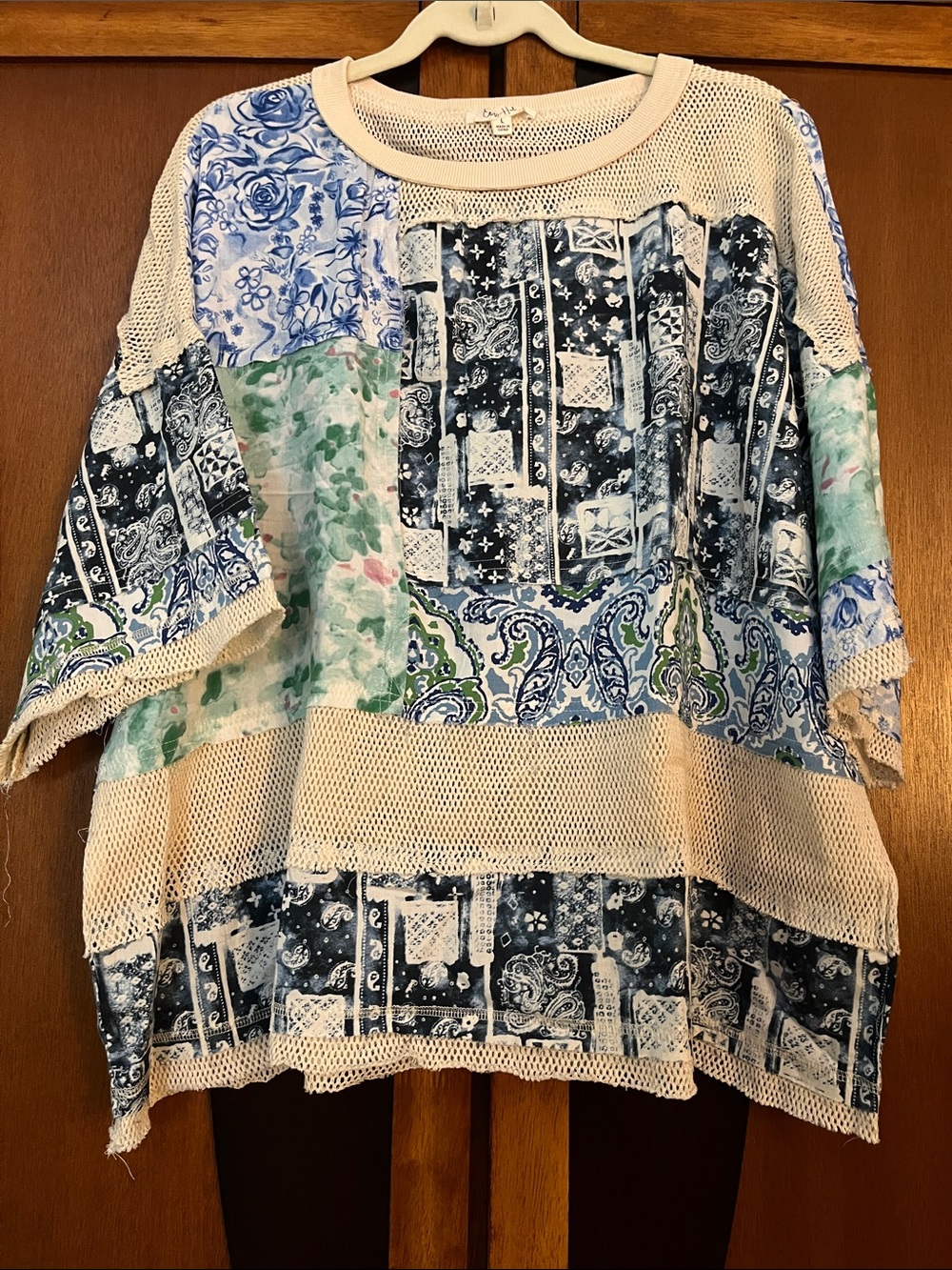 Oli & Hali Multi-Blue Patchwork Knit Top with Cream Mesh Size Large NWOT